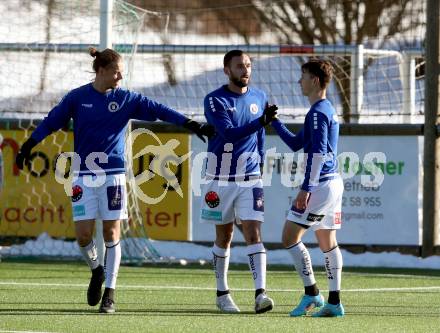 Fussball Testspiel. SK Austria Klagenfurt gegen NK Rogaska. Torjubel Patrick Greil, Markus Pink, Alex Timossi Andersson (Klagenfurt). Moosburg, am 22.1.2022.
Foto: Kuess
---
pressefotos, pressefotografie, kuess, qs, qspictures, sport, bild, bilder, bilddatenbank