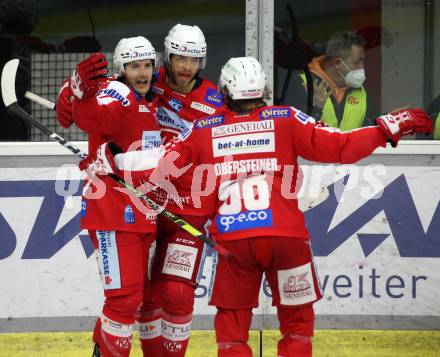 EBEL. Eishockey Bundesliga. KAC gegen	VSV. Torjubel Manuel Ganahl, Thomas Hundertpfund, Daniel Obersteiner (KAC). Klagenfurt, am 25.1.2022.
Foto: Kuess
www.qspictures.net

---
pressefotos, pressefotografie, kuess, qs, qspictures, sport, bild, bilder, bilddatenbank