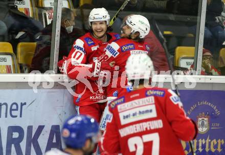 EBEL. Eishockey Bundesliga. KAC gegen	VSV. Torjubel Manuel Ganahl, Daniel Obersteiner (KAC). Klagenfurt, am 25.1.2022.
Foto: Kuess
www.qspictures.net

---
pressefotos, pressefotografie, kuess, qs, qspictures, sport, bild, bilder, bilddatenbank