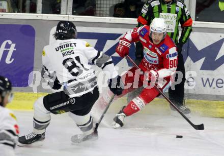 EBEL. Eishockey Bundesliga. KAC gegen	Dornbirn Bulldogs. Matthew Fraser (KAC), Nicholas Ross (Dornbirn Bulldogs). Klagenfurt, am 28.1.2022.
Foto: Kuess
www.qspictures.net

---
pressefotos, pressefotografie, kuess, qs, qspictures, sport, bild, bilder, bilddatenbank