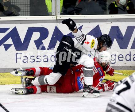 EBEL. Eishockey Bundesliga. KAC gegen	Dornbirn Bulldogs. Thomas Vallant (KAC), Shawn Odonell (Dornbirn Bulldogs). Klagenfurt, am 28.1.2022.
Foto: Kuess
www.qspictures.net

---
pressefotos, pressefotografie, kuess, qs, qspictures, sport, bild, bilder, bilddatenbank