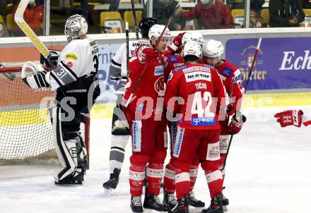 EBEL. Eishockey Bundesliga. KAC gegen	Dornbirn Bulldogs. Torjubel Lukas Haudum, Paul Postma, Rok Ticar, Steven Strong (KAC). Klagenfurt, am 28.1.2022.
Foto: Kuess
www.qspictures.net

---
pressefotos, pressefotografie, kuess, qs, qspictures, sport, bild, bilder, bilddatenbank