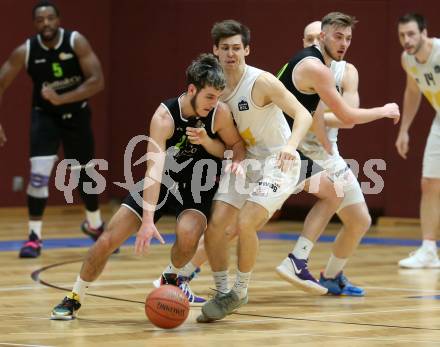 Basketball Zweite Liga 2021/2022. Grunddurchgang 14. Runde.  Woerthersee Piraten gegen Basket Flames.  Felix Leindecker (Piraten),  Leonardo Lovrin  (Basket Flames). Klagenfurt, am 29.1.2022. 
Foto: Kuess
www.qspictures.net

---
pressefotos, pressefotografie, kuess, qs, qspictures, sport, bild, bilder, bilddatenbank