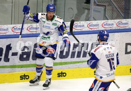 EBEL. Eishockey Bundesliga. VSV gegen Tesla Orli Znojmo.  Torjubel Scott Kosmachuk, Travis Oleksuk (VSV). Villach, am 2.2.2022.
Foto: Kuess
www.qspictures.net
---
pressefotos, pressefotografie, kuess, qs, qspictures, sport, bild, bilder, bilddatenbank