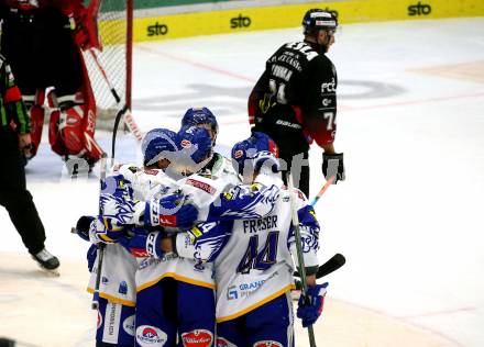 EBEL. Eishockey Bundesliga. VSV gegen Tesla Orli Znojmo.  Torjubel Rick Schofield, Travis Oleksuk, Scott Kosmachuk, Jamie Fraser (VSV). Villach, am 2.2.2022.
Foto: Kuess
www.qspictures.net
---
pressefotos, pressefotografie, kuess, qs, qspictures, sport, bild, bilder, bilddatenbank