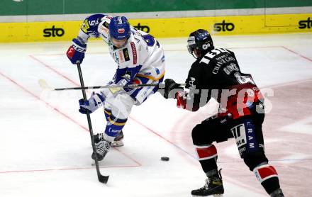 EBEL. Eishockey Bundesliga. VSV gegen Tesla Orli Znojmo. Rick Schofield,   (VSV),  Sebastian Gorcik (Znojmo). Villach, am 2.2.2022.
Foto: Kuess
www.qspictures.net
---
pressefotos, pressefotografie, kuess, qs, qspictures, sport, bild, bilder, bilddatenbank