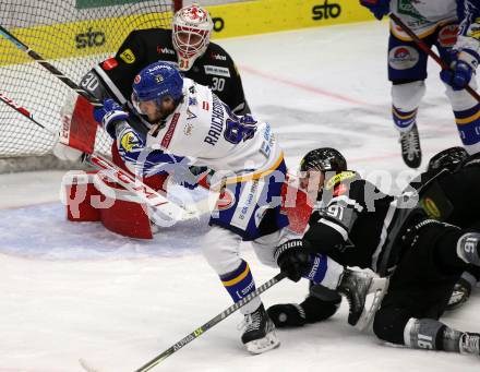 EBEL. Eishockey Bundesliga. VSV gegen Dornbirn Bulldogs.  Alwxander Rauchenwald, (VSV), Nikita Jevpalos, Linus Lundin  (Dornbirn). Villach, am 5.2.2022.
Foto: Kuess
www.qspictures.net
---
pressefotos, pressefotografie, kuess, qs, qspictures, sport, bild, bilder, bilddatenbank