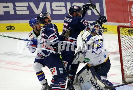 EBEL. Eishockey Bundesliga. VSV gegen Hydro Fehervar AV 19.  Alexander Schmidt,  (VSV), Csanad Erdely, Andrew Sarauer  (Fehervar). Villach, am 6.2.2022.
Foto: Kuess
www.qspictures.net
---
pressefotos, pressefotografie, kuess, qs, qspictures, sport, bild, bilder, bilddatenbank