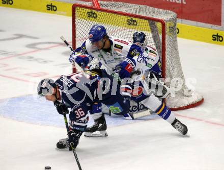 EBEL. Eishockey Bundesliga. VSV gegen Hydro Fehervar AV 19.  Stefan Bacher,  (VSV), Csanad Erdely  (Fehervar). Villach, am 6.2.2022.
Foto: Kuess
www.qspictures.net
---
pressefotos, pressefotografie, kuess, qs, qspictures, sport, bild, bilder, bilddatenbank