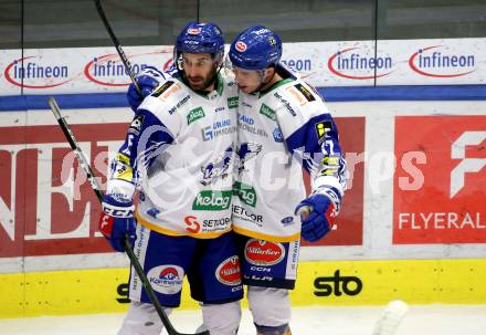 EBEL. Eishockey Bundesliga. VSV gegen Hydro Fehervar AV 19. Torjubel Travis Oleksuk, Scott Kosmachuk  (VSV). Villach, am 6.2.2022.
Foto: Kuess
www.qspictures.net
---
pressefotos, pressefotografie, kuess, qs, qspictures, sport, bild, bilder, bilddatenbank