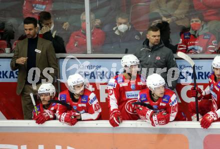 EBEL. Eishockey Bundesliga. KAC gegen	Steinbach Black Wings Linz. Co-Trainer David Joseph Fischer, Trainer Juha Vuori (KAC). Klagenfurt, am 8.2.2022.
Foto: Kuess
www.qspictures.net

---
pressefotos, pressefotografie, kuess, qs, qspictures, sport, bild, bilder, bilddatenbank