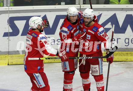 EBEL. Eishockey Bundesliga. KAC gegen	Steinbach Black Wings Linz. Torjubel Davis Maier, Steven Strong, Stefan Geier (KAC). Klagenfurt, am 8.2.2022.
Foto: Kuess
www.qspictures.net

---
pressefotos, pressefotografie, kuess, qs, qspictures, sport, bild, bilder, bilddatenbank