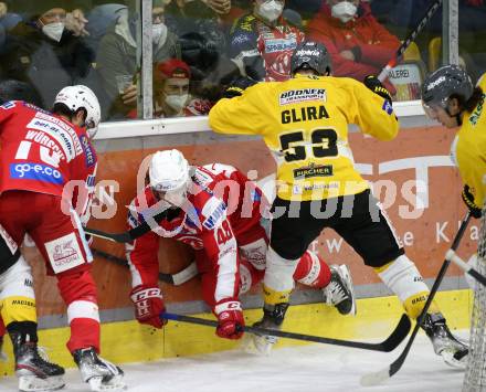 EBEL. Eishockey Bundesliga. KAC gegen	HC Pustertal Woelfe. Samuel Witting,  (KAC),  Daniel Glira (Pustertal). Klagenfurt, am 13.2.2022.
Foto: Kuess
www.qspictures.net

---
pressefotos, pressefotografie, kuess, qs, qspictures, sport, bild, bilder, bilddatenbank