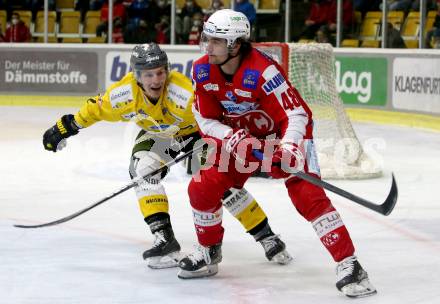 EBEL. Eishockey Bundesliga. KAC gegen	HC Pustertal Woelfe. Samuel Witting,  (KAC), Vili Juhani Laitinen  (Pustertal). Klagenfurt, am 13.2.2022.
Foto: Kuess
www.qspictures.net

---
pressefotos, pressefotografie, kuess, qs, qspictures, sport, bild, bilder, bilddatenbank