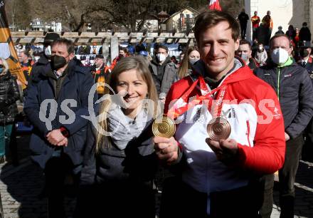 Schi Ski Alpin. Empfang Matthias Mayer. Claudia, Matthias Mayer. Afritz, 12.2.2022.
Foto: Kuess
www.qspictures.net

---
pressefotos, pressefotografie, kuess, qs, qspictures, sport, bild, bilder, bilddatenbank