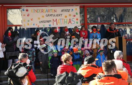 Schi Ski Alpin. Empfang Matthias Mayer.  .   Afritz, 12.2.2022.
Foto: Kuess
www.qspictures.net

---
pressefotos, pressefotografie, kuess, qs, qspictures, sport, bild, bilder, bilddatenbank