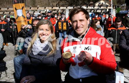 Schi Ski Alpin. Empfang Matthias Mayer. Claudia, Matthias Mayer. Afritz, 12.2.2022.
Foto: Kuess
www.qspictures.net

---
pressefotos, pressefotografie, kuess, qs, qspictures, sport, bild, bilder, bilddatenbank