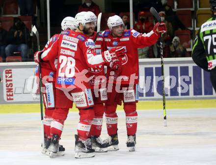 EBEL. Eishockey Bundesliga. KAC gegen	HC Pustertal Woelfe. Torjubel Martin Schumnig, Niklas Andre Wuerschl, Fabian Hochegger (KAC). Klagenfurt, am 13.2.2022.
Foto: Kuess
www.qspictures.net

---
pressefotos, pressefotografie, kuess, qs, qspictures, sport, bild, bilder, bilddatenbank