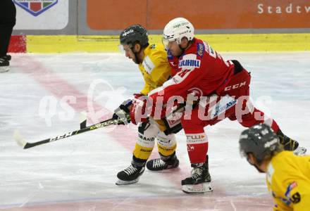 EBEL. Eishockey Bundesliga. KAC gegen	HC Pustertal Woelfe. Manuel Geier,  (KAC), Anthony Bardaro  (Pustertal). Klagenfurt, am 13.2.2022.
Foto: Kuess
www.qspictures.net

---
pressefotos, pressefotografie, kuess, qs, qspictures, sport, bild, bilder, bilddatenbank