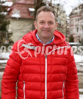 Snowboard. Empfang Silbermedaillengewinnerin Daniela Ulbing.  Dieter Moertl (Landesschiverband). Villach, am 11.2.2022.
Foto: Kuess
www.qspictures.net
---
pressefotos, pressefotografie, kuess, qs, qspictures, sport, bild, bilder, bilddatenbank