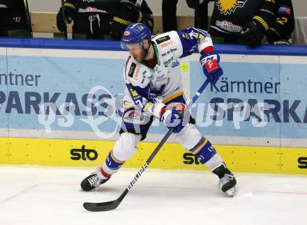 EBEL. Eishockey Bundesliga. VSV gegen HC Pustertal Woelfe. Kevin Moderer  (VSV). Villach, am 16.2.2022.
Foto: Kuess
www.qspictures.net
---
pressefotos, pressefotografie, kuess, qs, qspictures, sport, bild, bilder, bilddatenbank