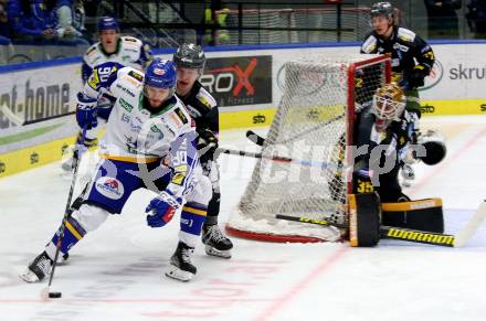 EBEL. Eishockey Bundesliga. VSV gegen HC Pustertal Woelfe.  Alexander Rauchenwald, (VSV), Simon Berger, Tomas Joshua Sholl   (Pustertal). Villach, am 16.2.2022.
Foto: Kuess
www.qspictures.net
---
pressefotos, pressefotografie, kuess, qs, qspictures, sport, bild, bilder, bilddatenbank