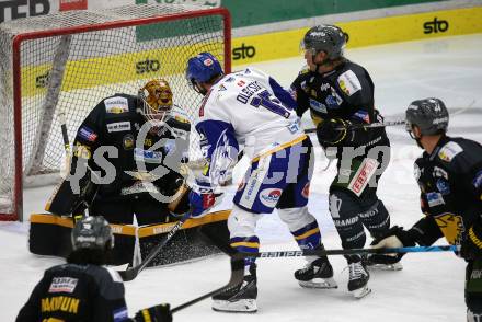 EBEL. Eishockey Bundesliga. VSV gegen HC Pustertal Woelfe.  Travis Oleksuk,  (VSV), Tomas Joshua Sholl, Shane Robert Hanna  (Pustertal). Villach, am 16.2.2022.
Foto: Kuess
www.qspictures.net
---
pressefotos, pressefotografie, kuess, qs, qspictures, sport, bild, bilder, bilddatenbank