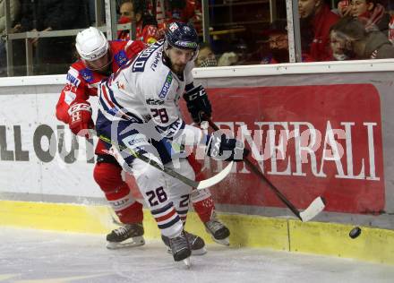 EBEL. Eishockey Bundesliga. KAC gegen	Hydro Fehervar AV 19. Daniel Obersteiner,  (KAC), Daniel Szabo  (Fehervar). Klagenfurt, am 18.2.2022.
Foto: Kuess
www.qspictures.net

---
pressefotos, pressefotografie, kuess, qs, qspictures, sport, bild, bilder, bilddatenbank