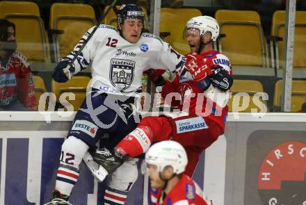 EBEL. Eishockey Bundesliga. KAC gegen	Hydro Fehervar AV 19. Andrej Tavzelj,  (KAC), Braeden Shaw  (Fehervar). Klagenfurt, am 18.2.2022.
Foto: Kuess
www.qspictures.net

---
pressefotos, pressefotografie, kuess, qs, qspictures, sport, bild, bilder, bilddatenbank