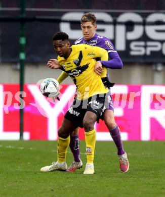 Fussball Bundesliga. SK Austria Klagenfurt gegen Cashpoint SCR Altach. Ivan Saravanja (Klagenfurt), Bakary Nimaga (Altach). Klagenfurt, am 20.2.2022.
Foto: Kuess
www.qspictures.net
---
pressefotos, pressefotografie, kuess, qs, qspictures, sport, bild, bilder, bilddatenbank