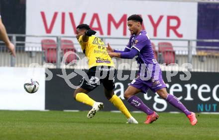 Fussball Bundesliga. SK Austria Klagenfurt gegen Cashpoint SCR Altach. Michael Blauensteiner (Klagenfurt), Bakary Nimaga (Altach). Klagenfurt, am 20.2.2022.
Foto: Kuess
www.qspictures.net
---
pressefotos, pressefotografie, kuess, qs, qspictures, sport, bild, bilder, bilddatenbank