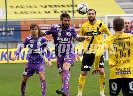 Fussball Bundesliga. SK Austria Klagenfurt gegen Cashpoint SCR Altach. Kosmas Gkezos (Klagenfurt), Atdhe Nuhiu (Altach). Klagenfurt, am 20.2.2022.
Foto: Kuess
www.qspictures.net
---
pressefotos, pressefotografie, kuess, qs, qspictures, sport, bild, bilder, bilddatenbank