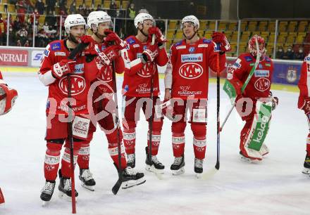 EBEL. Eishockey Bundesliga. KAC gegen	Tesla Orli Znojmo. Rok Ticar, Matthew Fraser, Paul Postma (KAC). Klagenfurt, am 18.2.2022.
Foto: Kuess
www.qspictures.net

---
pressefotos, pressefotografie, kuess, qs, qspictures, sport, bild, bilder, bilddatenbank