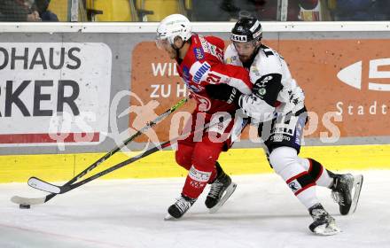 EBEL. Eishockey Bundesliga. KAC gegen	Tesla Orli Znojmo. Manuel Geier,  (KAC), Dominik Tejnor  (Znojmo). Klagenfurt, am 18.2.2022.
Foto: Kuess
www.qspictures.net

---
pressefotos, pressefotografie, kuess, qs, qspictures, sport, bild, bilder, bilddatenbank