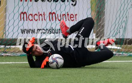 Fussball Bundesliga. Training SK Austria Klagenfurt.  Shaoziang Liu. Moosburg, am 19.2.2022.
Foto: Kuess
www.qspictures.net

---
pressefotos, pressefotografie, kuess, qs, qspictures, sport, bild, bilder, bilddatenbank