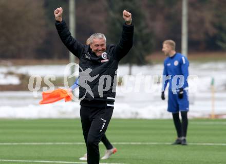 Fussball Bundesliga. Training SK Austria Klagenfurt. Trainer Peter Pacult. Moosburg, am 19.2.2022.
Foto: Kuess
www.qspictures.net
---
pressefotos, pressefotografie, kuess, qs, qspictures, sport, bild, bilder, bilddatenbank