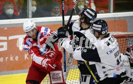 EBEL. Eishockey Bundesliga. KAC gegen	Tesla Orli Znojmo. Ticar Rok (KAC),   Matus Radim (Znojmo). Klagenfurt, am 18.2.2022.
Foto: Kuess
www.qspictures.net

---
pressefotos, pressefotografie, kuess, qs, qspictures, sport, bild, bilder, bilddatenbank