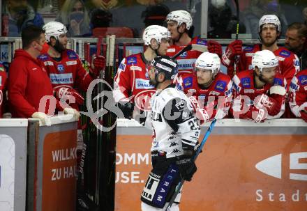 EBEL. Eishockey Bundesliga. KAC gegen	Tesla Orli Znojmo. Torjubel Tomas Svoboda   (Znojmo). Klagenfurt, am 18.2.2022.
Foto: Kuess
www.qspictures.net

---
pressefotos, pressefotografie, kuess, qs, qspictures, sport, bild, bilder, bilddatenbank