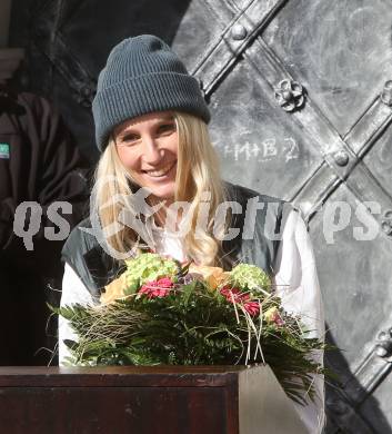 Snowboard. Slopestyle.  Big Air. Empfang Olympiasiegerin Anna Gasser.   . Millstatt, am 20.2.2022.
Foto: Kuess
www.qspictures.net
---
pressefotos, pressefotografie, kuess, qs, qspictures, sport, bild, bilder, bilddatenbank