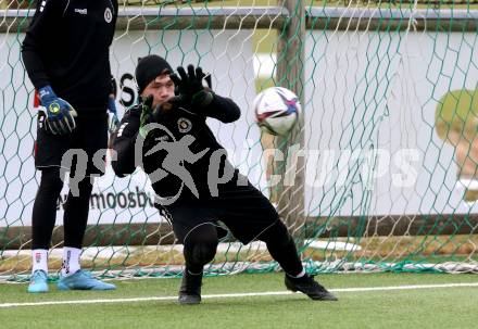 Fussball Bundesliga. Training SK Austria Klagenfurt. Marcel Koestenbauer. Moosburg, am 19.2.2022.
Foto: Kuess
www.qspictures.net
---
pressefotos, pressefotografie, kuess, qs, qspictures, sport, bild, bilder, bilddatenbank