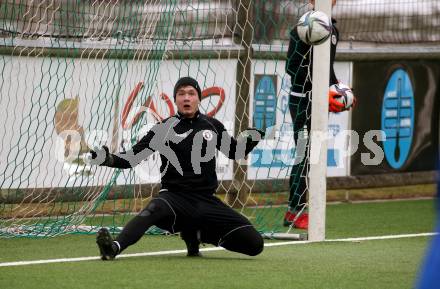 Fussball Bundesliga. Training SK Austria Klagenfurt.  Marcel Koestenbauer. Moosburg, am 19.2.2022.
Foto: Kuess
www.qspictures.net
---
pressefotos, pressefotografie, kuess, qs, qspictures, sport, bild, bilder, bilddatenbank