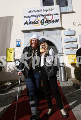 Snowboard. Slopestyle.  Big Air. Empfang Olympiasiegerin Anna Gasser. Anna Gasser mit Freund Clemens Millauer. Millstatt, am 20.2.2022.
Foto: Kuess
www.qspictures.net
---
pressefotos, pressefotografie, kuess, qs, qspictures, sport, bild, bilder, bilddatenbank