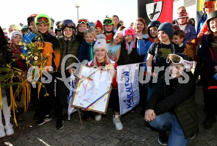 Schi Alpin. Empfang Olympiasiegerin Katharina Truppe. Katharina Truppe. Latschach, Finkenstein, am 23.2.2022.
Foto: Kuess
www.qspictures.net
---
pressefotos, pressefotografie, kuess, qs, qspictures, sport, bild, bilder, bilddatenbank