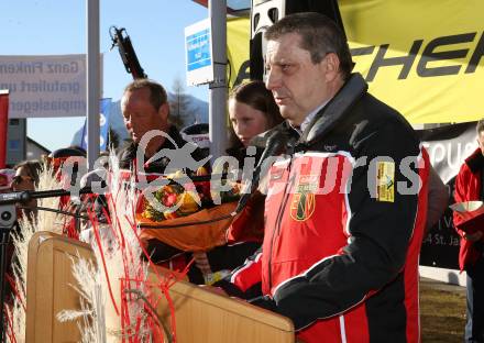 Schi Alpin. Empfang Olympiasiegerin Katharina Truppe.  Karl Jaritz. Latschach, Finkenstein, am 23.2.2022.
Foto: Kuess
www.qspictures.net
---
pressefotos, pressefotografie, kuess, qs, qspictures, sport, bild, bilder, bilddatenbank