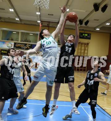 Basketball 2. Liga 2021/2022. Grunddurchgang 15. Runde.  KOS Celovec gegen  Woerthersee Piraten.  Veljko Dena (KOS),  Alexander Pirker (Piraten). Klagenfurt, am 25.2.2022.
Foto: Kuess
www.qspictures.net
---
pressefotos, pressefotografie, kuess, qs, qspictures, sport, bild, bilder, bilddatenbank