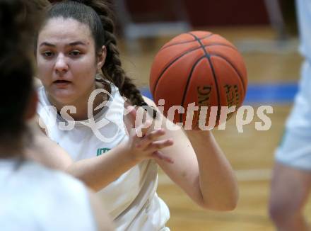 Basketball Damen Superliga 2021/2022. Grunddurchgang 13. Runde.  KOS Celovec Damen gegen  Vienna D.C. Timberwolves.  Elma Voljevica (KOS). Klagenfurt, am 26.2.2022.
Foto: Kuess
www.qspictures.net
---
pressefotos, pressefotografie, kuess, qs, qspictures, sport, bild, bilder, bilddatenbank