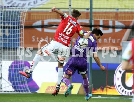 Fussball Bundesliga. SK Austria Klagenfurt gegen SV Guntamatic Ried.  Darijo Pecirep,  (Klagenfurt), Markus Lackner  (Ried). Klagenfurt, am 27.2.2022.
Foto: Kuess
www.qspictures.net
---
pressefotos, pressefotografie, kuess, qs, qspictures, sport, bild, bilder, bilddatenbank