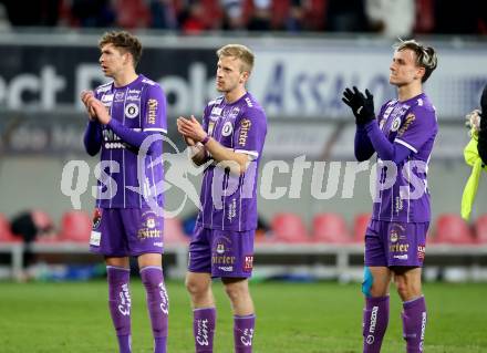 Fussball Bundesliga. SK Austria Klagenfurt gegen SV Guntamatic Ried.  Ivan Saravanja, Christopher Cvetko, Lukas Fridrikas (Klagenfurt). Klagenfurt, am 27.2.2022.
Foto: Kuess
www.qspictures.net
---
pressefotos, pressefotografie, kuess, qs, qspictures, sport, bild, bilder, bilddatenbank