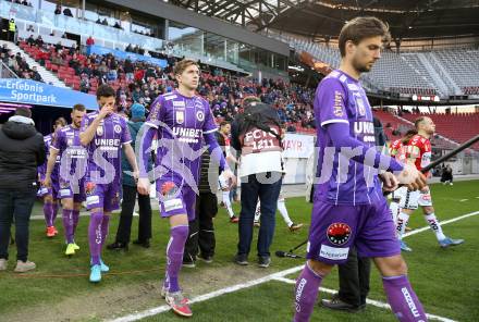 Fussball Bundesliga. SK Austria Klagenfurt gegen SV Guntamatic Ried.  Thorsten Mahrer, Ivan Saravanja (Klagenfurt). Klagenfurt, am 27.2.2022.
Foto: Kuess
www.qspictures.net
---
pressefotos, pressefotografie, kuess, qs, qspictures, sport, bild, bilder, bilddatenbank