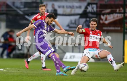 Fussball Bundesliga. SK Austria Klagenfurt gegen SV Guntamatic Ried.  Darijo Pecirep,  (Klagenfurt),  Luca Emanuel Meisl (Ried). Klagenfurt, am 27.2.2022.
Foto: Kuess
www.qspictures.net
---
pressefotos, pressefotografie, kuess, qs, qspictures, sport, bild, bilder, bilddatenbank